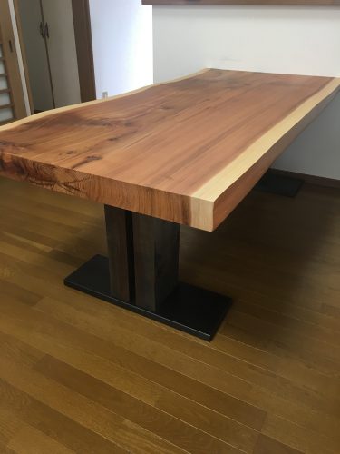 吉野杉一枚板テーブルを納入しました 9月11日 | 一枚板テーブルと無垢