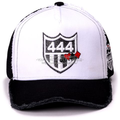 ヨシノリコタケ 帽子 ナンバー444エンブレム×トランプアイコン 白