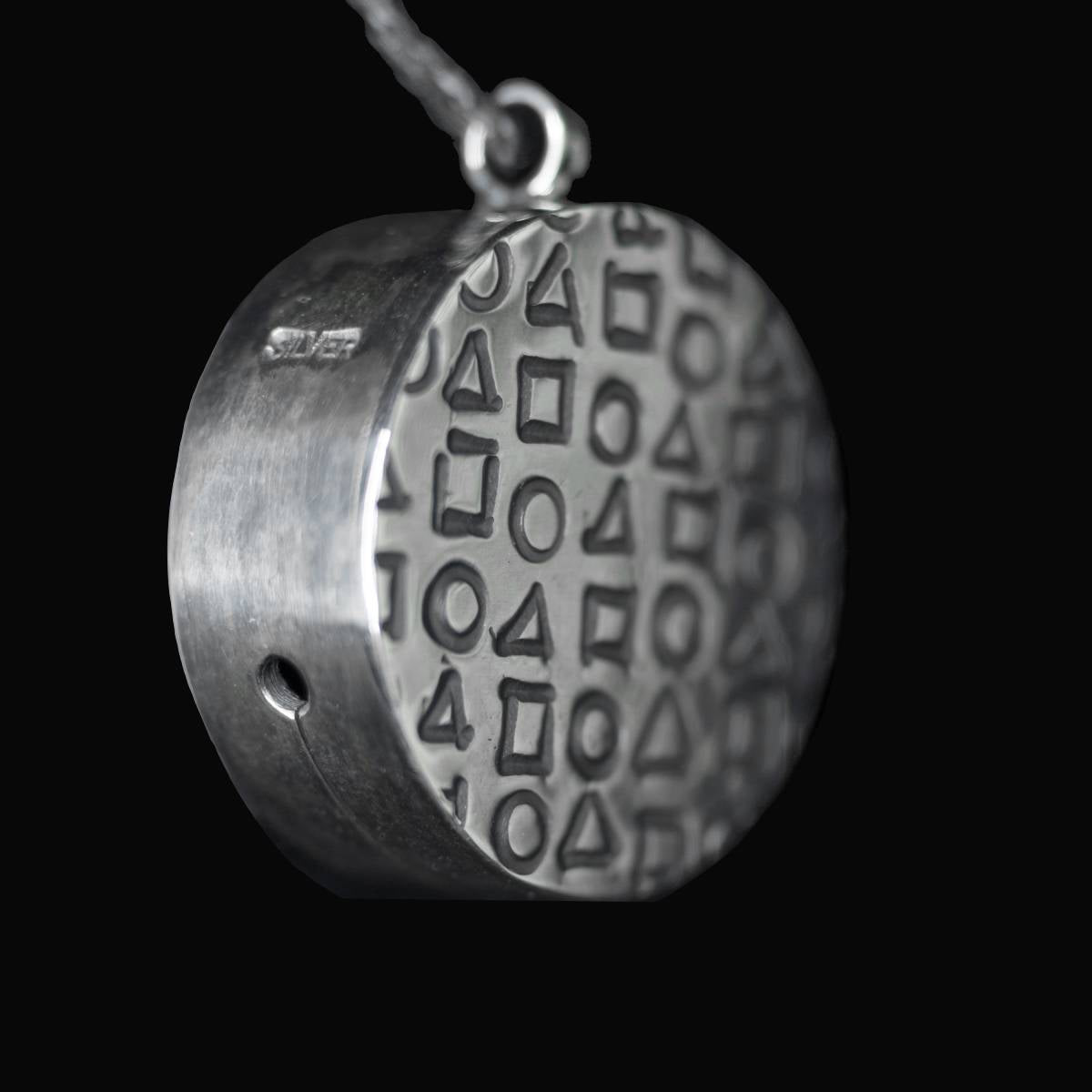 銀の太鼓鈴 イソガワクミコ – YOSONOHOUSE