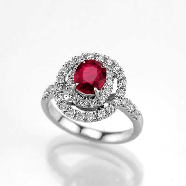 モザンビーク産非加熱ルビー1.02ctプラチナリングダイヤ0.56ct(GIA宝石