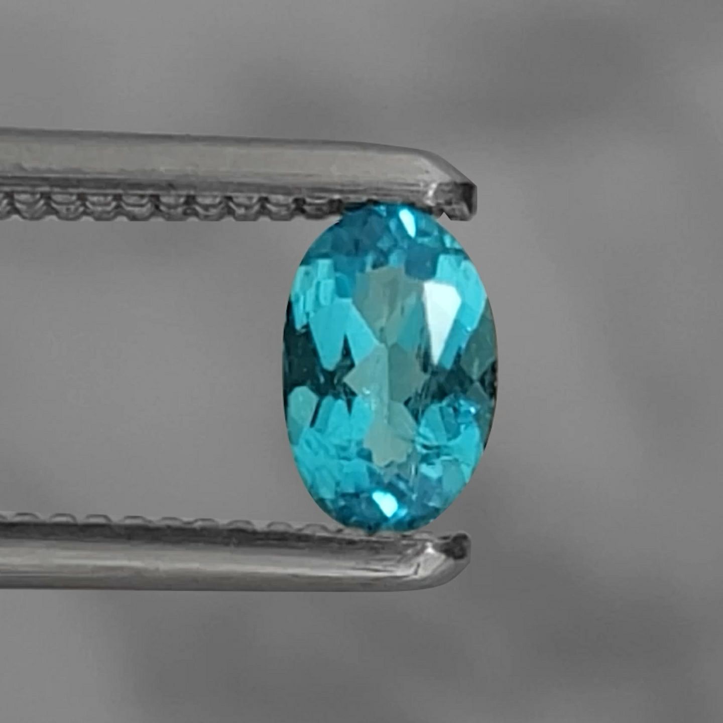 ブラジル産バターリャ鉱山パライバトルマリン0.186ct(中央宝石研究所