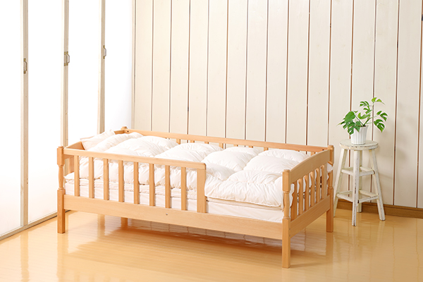ジュニアベッド（専用マット付） | 国産ベビーベッド製造メーカー ヤマサキ
