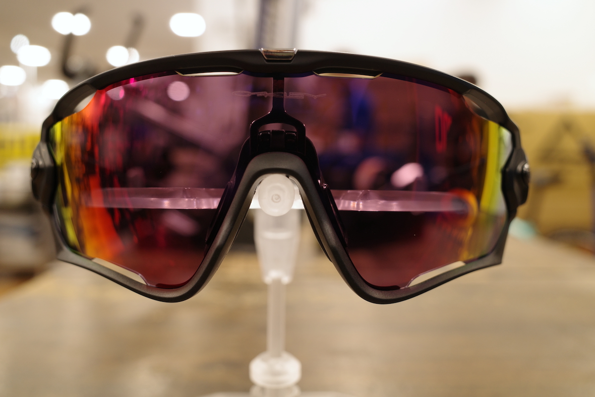 OAKLEY】オールマットブラックの「JAWBREAKER」入荷 | 船橋で自転車を