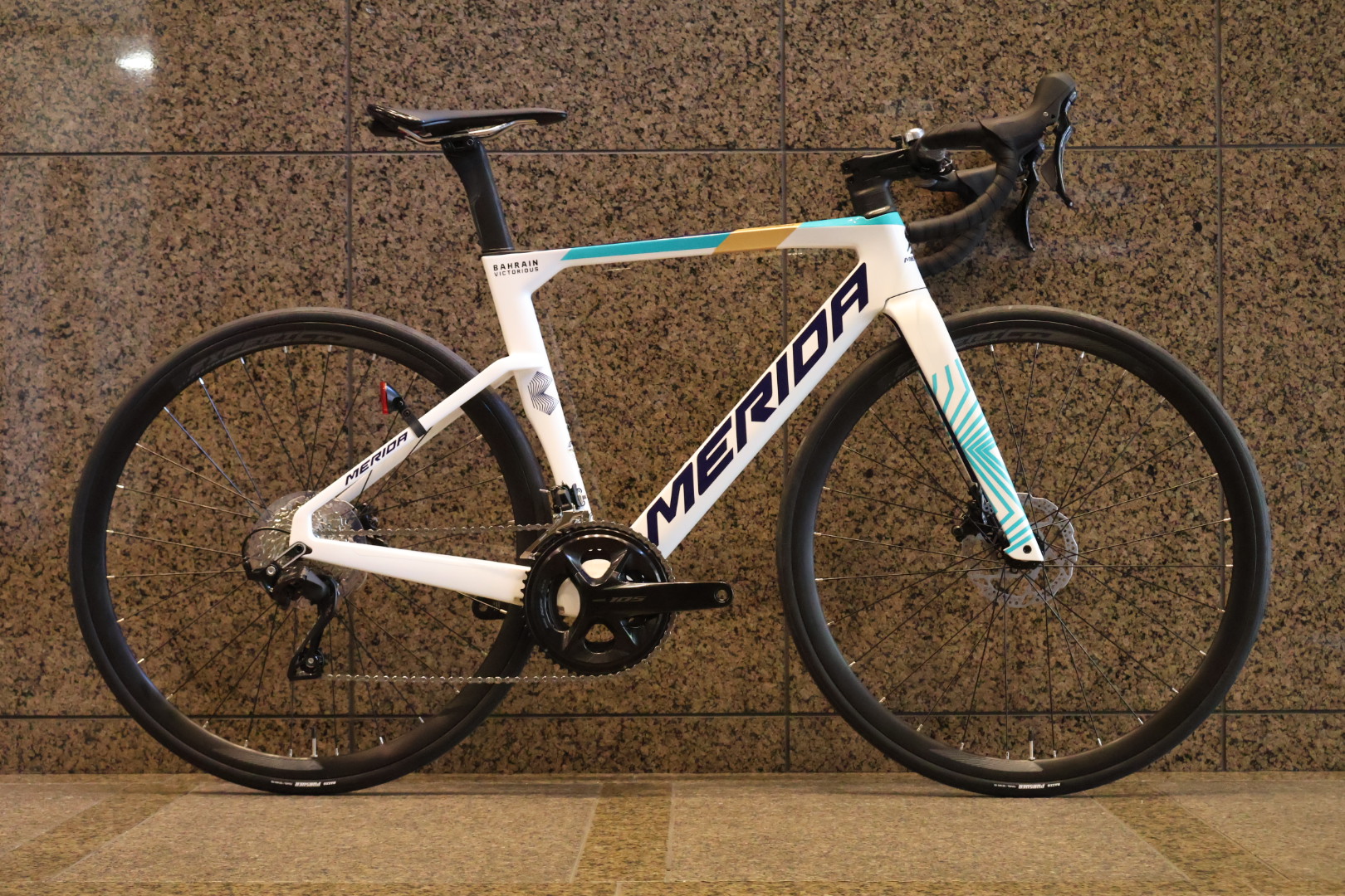 最新にしてベテラン。時が経っても若造には負けん！！と言わんばかり