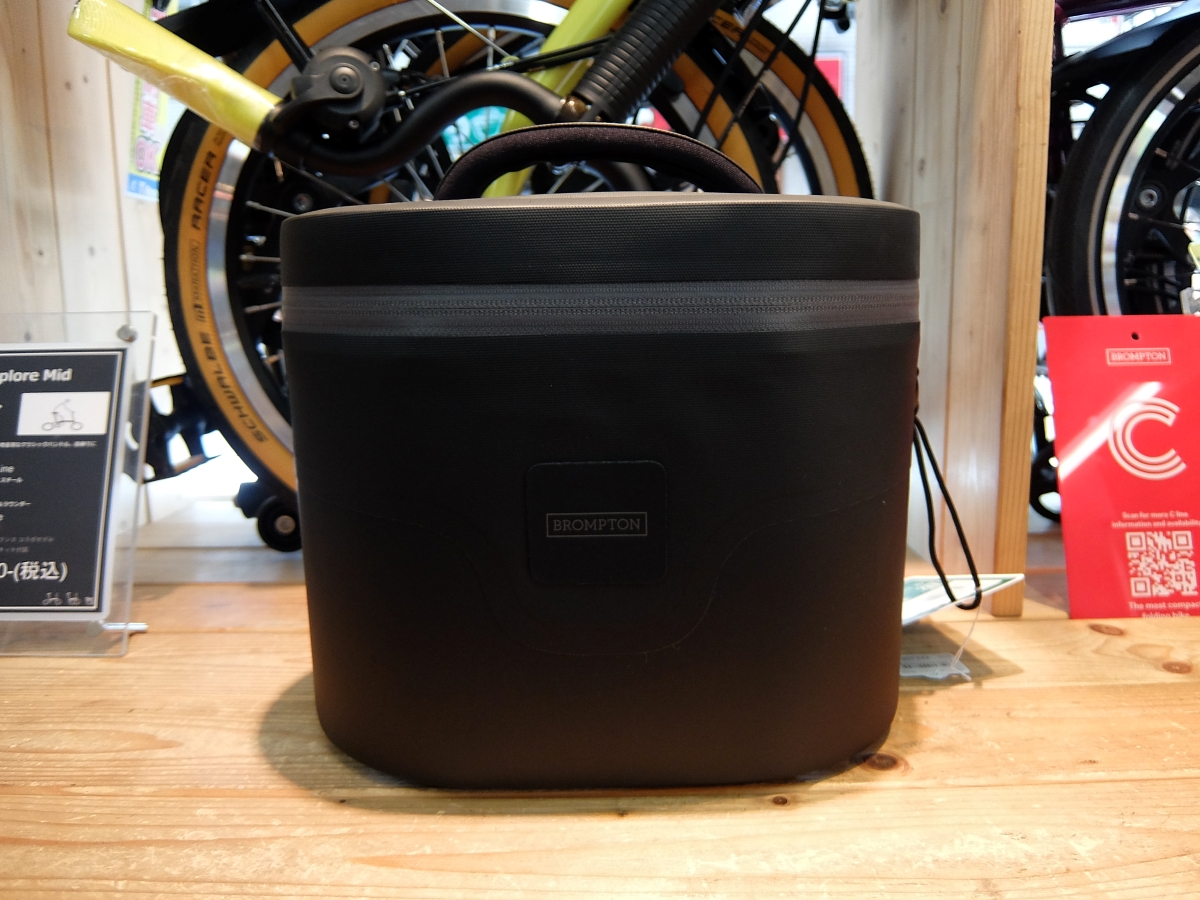 BROMPTON】コンパクトな防水仕様の新作フロントバッグ入荷！！ | 池袋