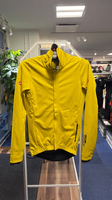 2025秋冬ウェアセール】これぞcastelli！軽く、柔らかく、そしてとても