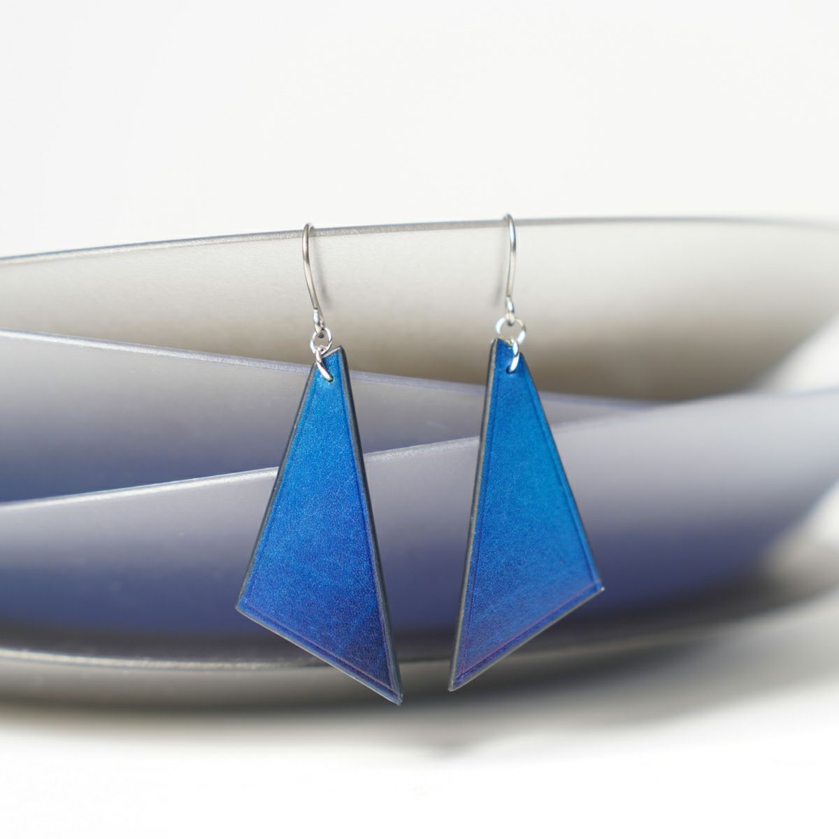 YCS711 ピアス ｜美しい色彩の革財布、革製品通販｜yuhaku online shop