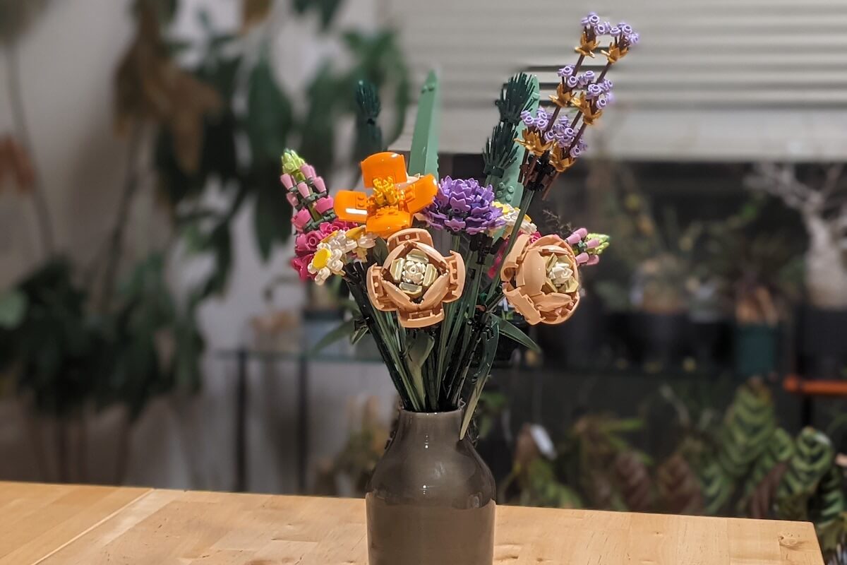 大人向けLEGO「フラワーブーケ」を作ってみた、インテリアとしても