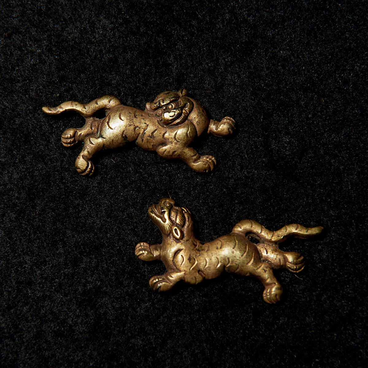 刀装具 脇差 柄前 鉄地縁頭 虎の図目貫 金山風透かし鍔 (江戸時代) 刀