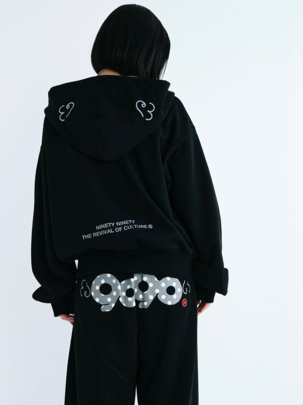 90 Logo Dot Zip Hoodie – YZ
