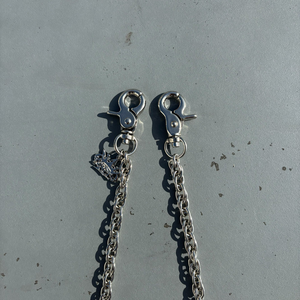 King Logo Wallet Chain – YZ
