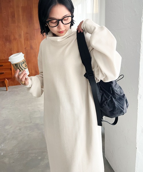andme（アンドミー） ワンピース ワッフルタートルネック長袖Tシャツ