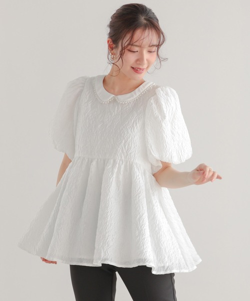 Fit more（フィットモア） パール襟ジャガードペプラムトップス