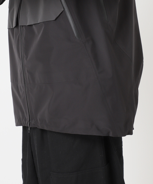 DESCENTE ALLTERRAIN（デサント オルテライン） マウンテンパーカー