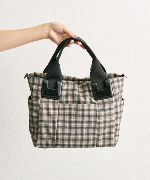 ear PAPILLONNER（イア パピヨネ） トートバッグ sampo×ear コラボ樹脂