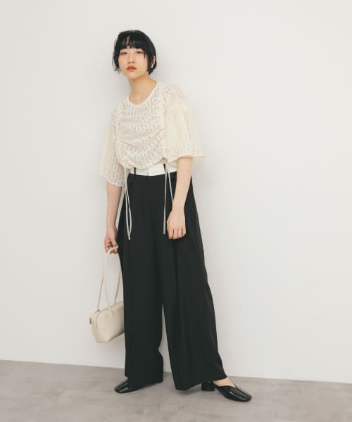 KBF（ケービーエフ） ブラウス シャツ ドロストレーストップス