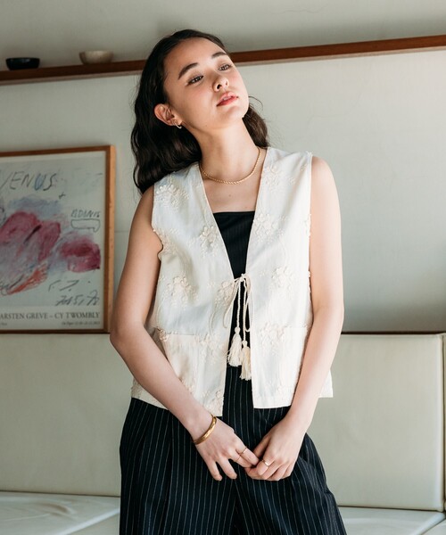 FREAK'S STORE（フリークスストア） ベスト ジレ 花柄刺繍 ベスト