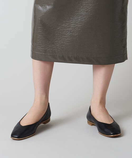 ODETTE E ODILE（オデット エ オディール） パンプス ソフトVカット