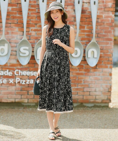 Tiaclasse ワンピース 「袖が選べる・洗える」配色モノクロ花柄