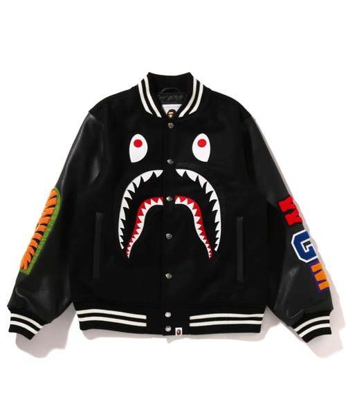 A BATHING APE（アベイシングエイプ） スタジャン SHARK VARSITY