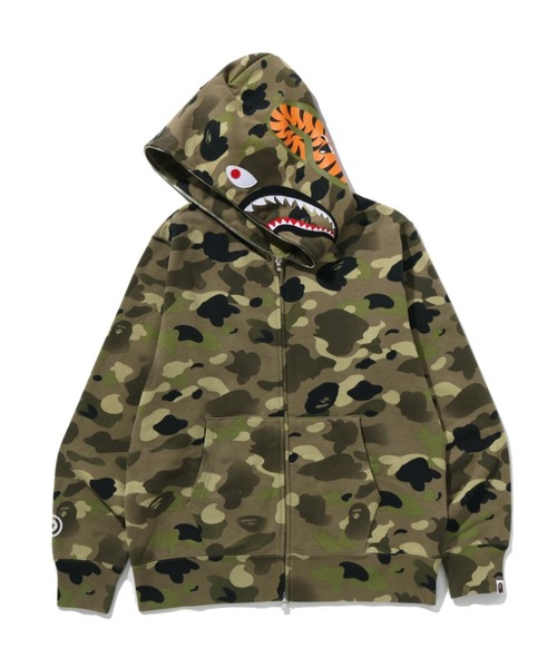 A BATHING APE（アベイシングエイプ） パーカー GRADATION CAMO SHARK