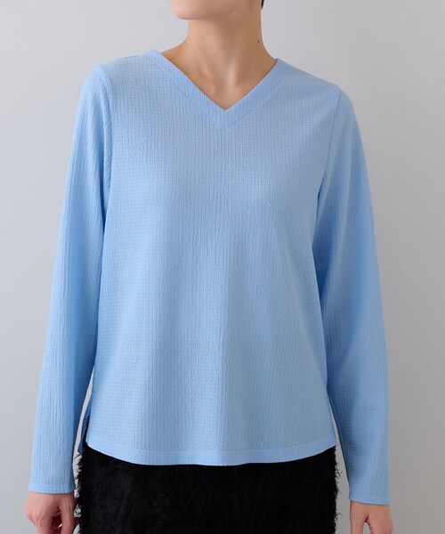 INDIVI（インディヴィ） tシャツ 「洗える／凹凸素材」Vネック