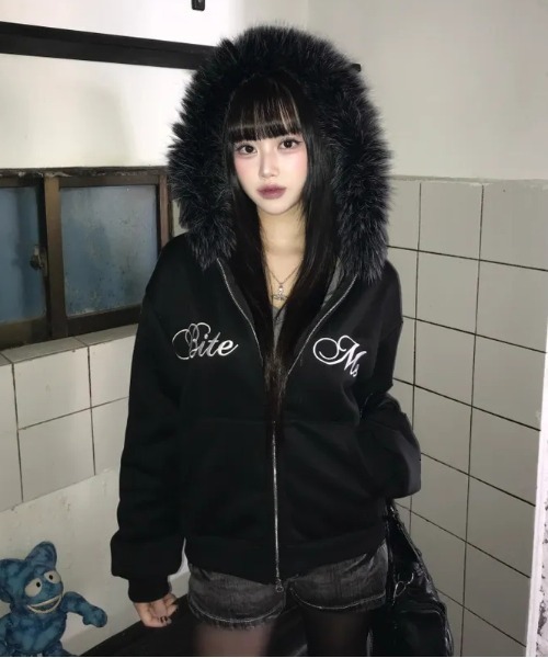 gossip!ロサンゼルス パーカー Y2K 裏起毛ファーフード刺繍ロゴダブル