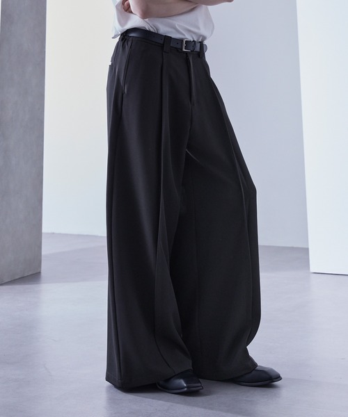 Loose（ルース） スラックス ドレープ スーパーワイドタックフレア