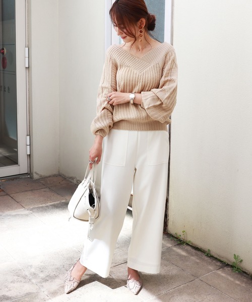 andme（アンドミー） ニット Vネックオフショルダーケーブルニット