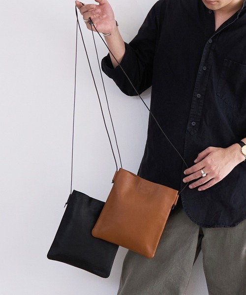 BICASH（ビカーシ） ショルダーバッグ レザースクエアサコッシュ(B844