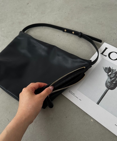 ショルダーバッグ バッグ ワンハンドルギャザー サイドファスナー