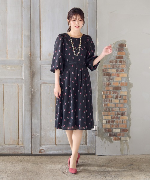 Rose Tiara（ローズティアラ） ワンピース 「美シルエット」つぼみ刺繍