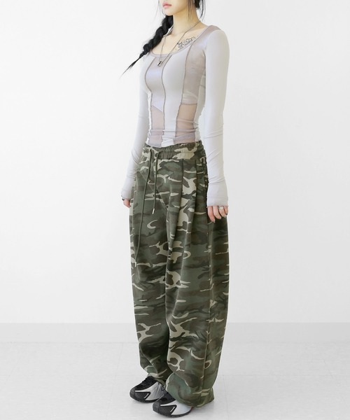 minsobi（ミンソビ） スウェットパンツ ジャージ ボリュームカモフラ