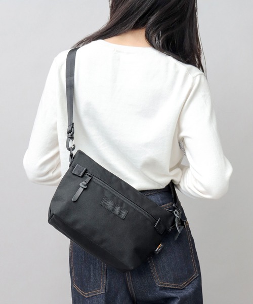 WILDERNESS EXPERIENCE（ウィルダネスエクスペリエンス） ショルダー