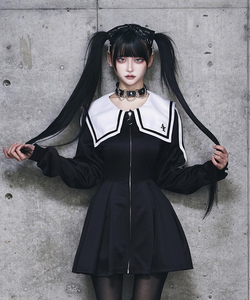 Amilige（アミリージュ） ワンピース セーラーカラーサイドあき