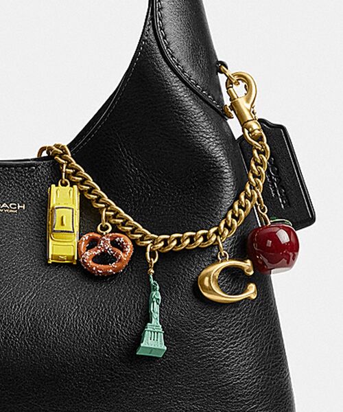 COACH（コーチ） キーホルダー ニューヨーク モチーフ チェーン バッグ