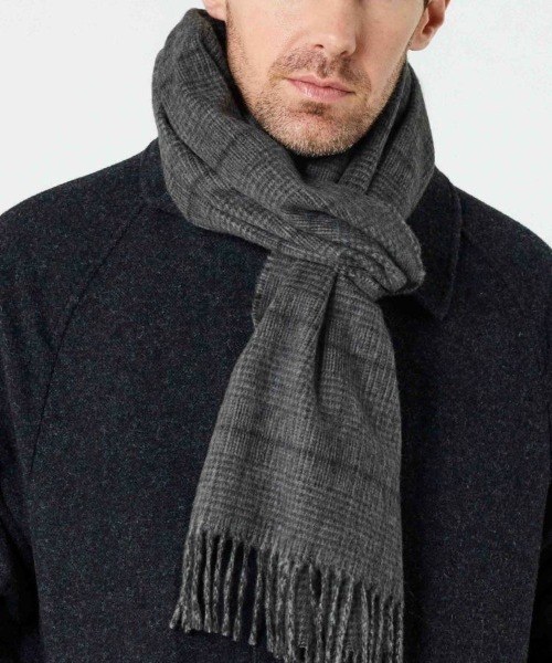 Johnstons of Elgin（ジョンストンズ オブ エルガン） マフラー 「別注