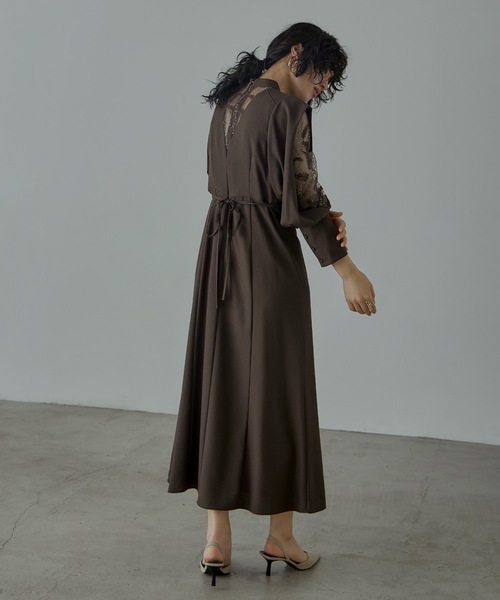 niana（ニアナ） ドレス スリーブスリット刺繍レースフレアドレス