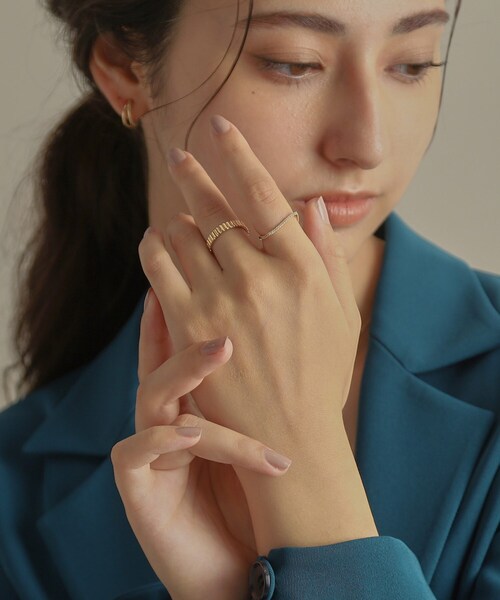 COCOSHNIK（ココシュニック） 指輪 リング K10ダイヤモンド S字