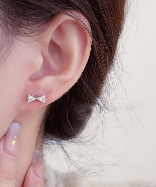 ARCHIVER ピアス 「Bz」「片耳ピアス」ラインストーンデザインバーベル