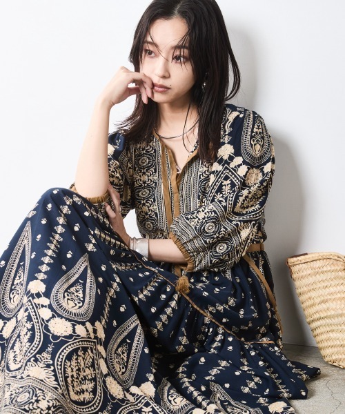 CHIC STYLE（シックスタイル） ワンピース エスニックパネルプリント