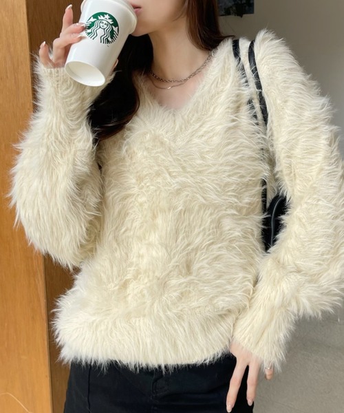 Ada. ニット セーター 長毛 フェザーヤーン Vネック シャギー ニット