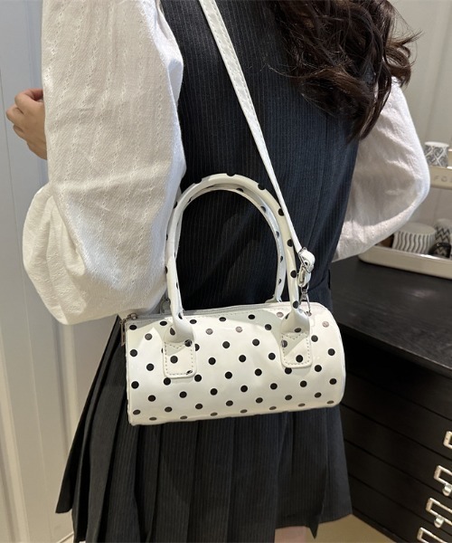 ボストンバッグ ドット柄エナメルショルダーミニボストンバッグ /水玉