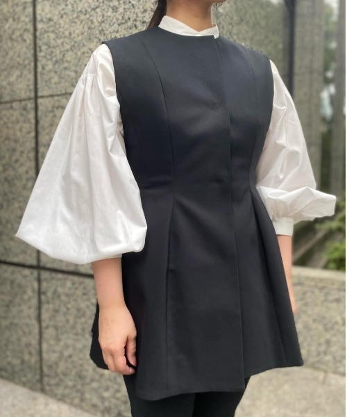 LE PHIL（ル フィル） tシャツ ダブルクロスペプラムジレ レディース