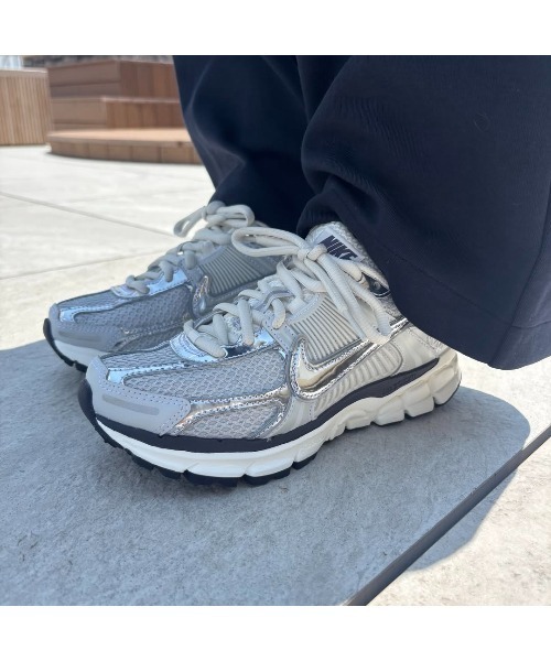 NIKE（ナイキ） スニーカー W ZOOM VOMERO 5 ウィメンズ ズーム ボメロ