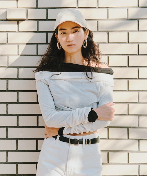 styling/（スタイリング） tシャツ オフショルダーカットトップス