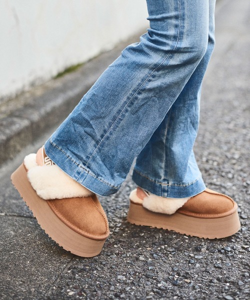 UGG Australia（アグオーストラリア） サンダル UGG Funkette / アグ