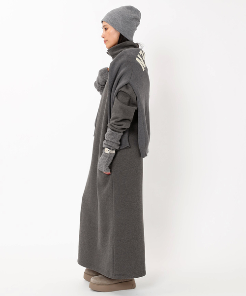 EVERYDAY I LIKE. ワンピース ハーフジップスウェットドレス