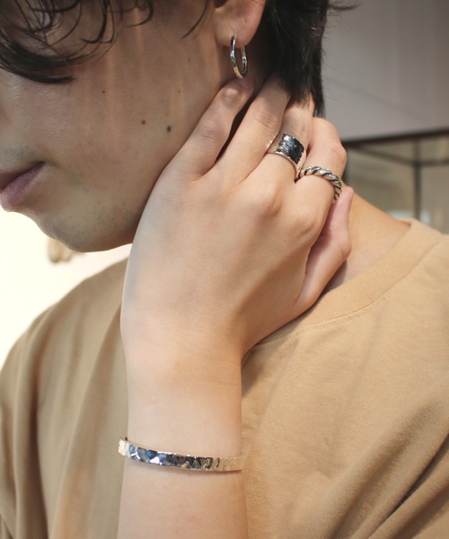 e.m.（イーエム） ブレスレット LESS シルバーバングル レディース