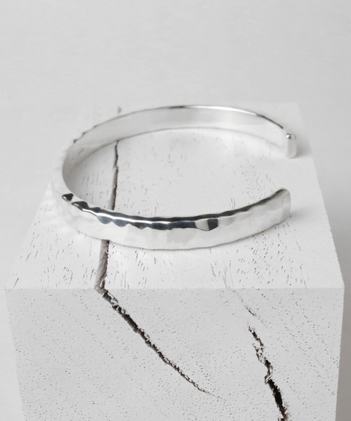 e.m.（イーエム） ブレスレット LESS シルバーバングル レディース